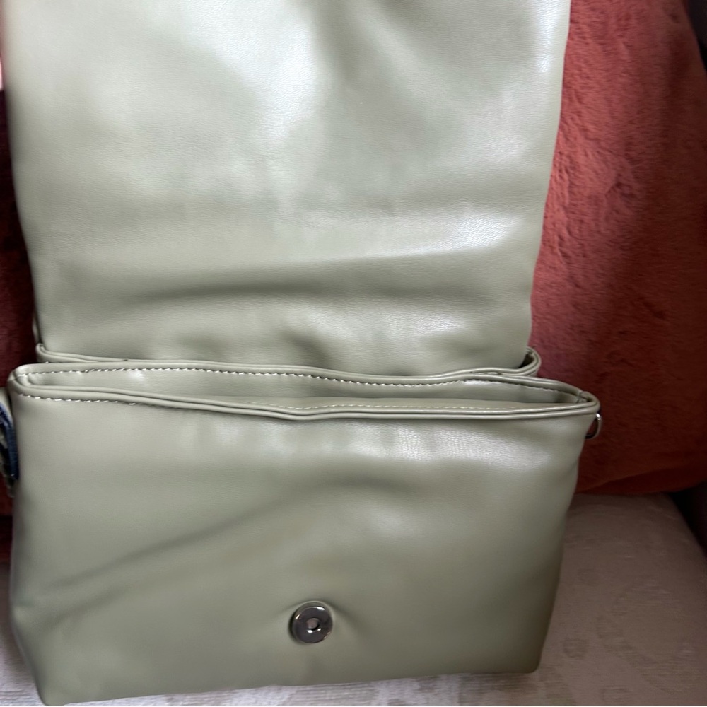 Top Shop Olive Green Chain Padded Shoulder Bag - Picture 4 of 8